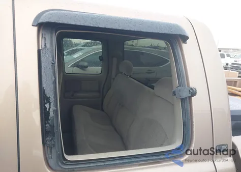 2001 Chevrolet Silverado 1500 Ls z USA, uszkodzony, nr VIN 1GCEC19T71Z202038